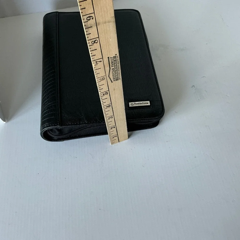 Franklin Covey Planner Binder Black Faux Lizard Zip Closure Professional Office